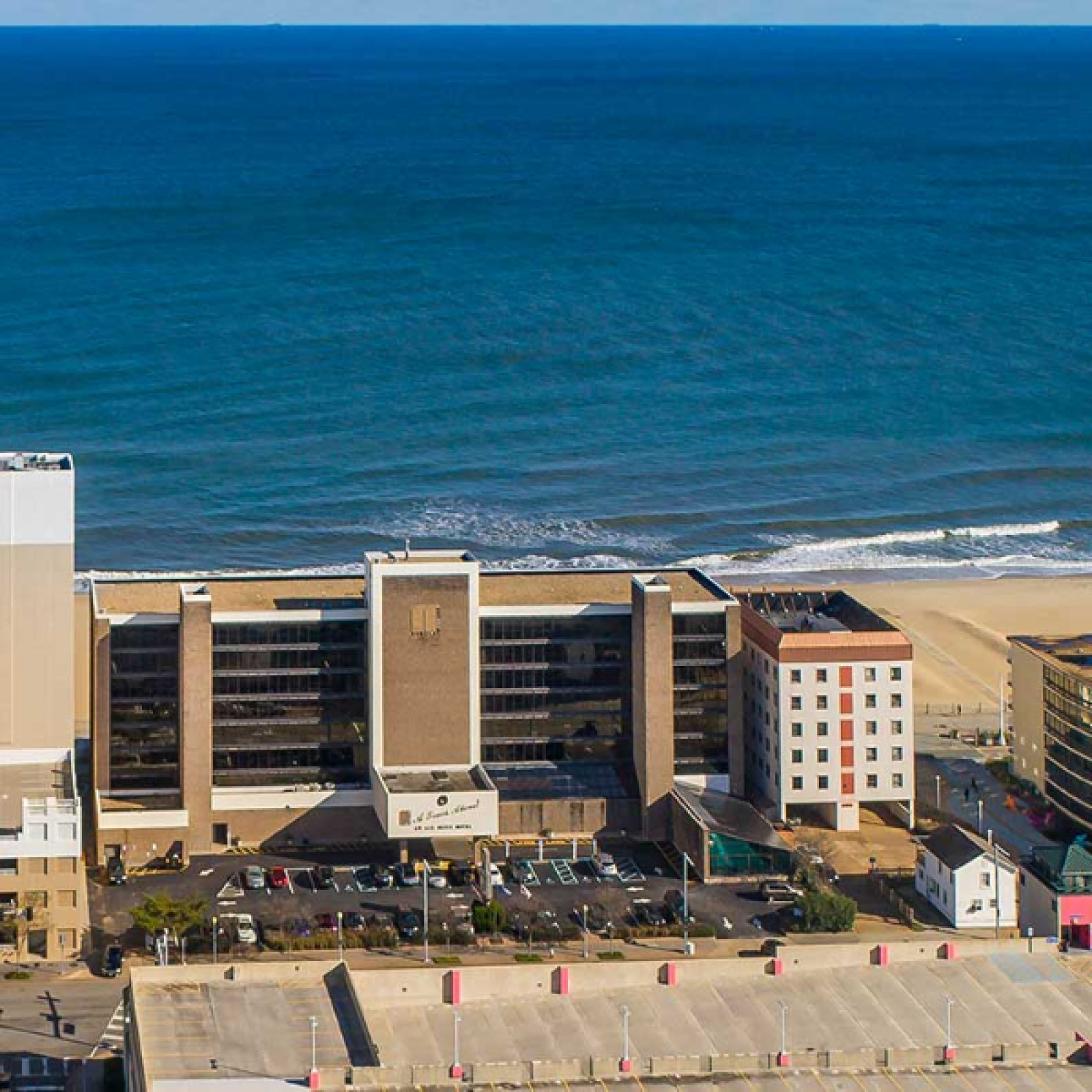 809 Atlantic Ave, Virginia Beach, Virginia, 1 Bedroom Bedrooms, ,Resorts (Free),For Sale,Atlantic,1103