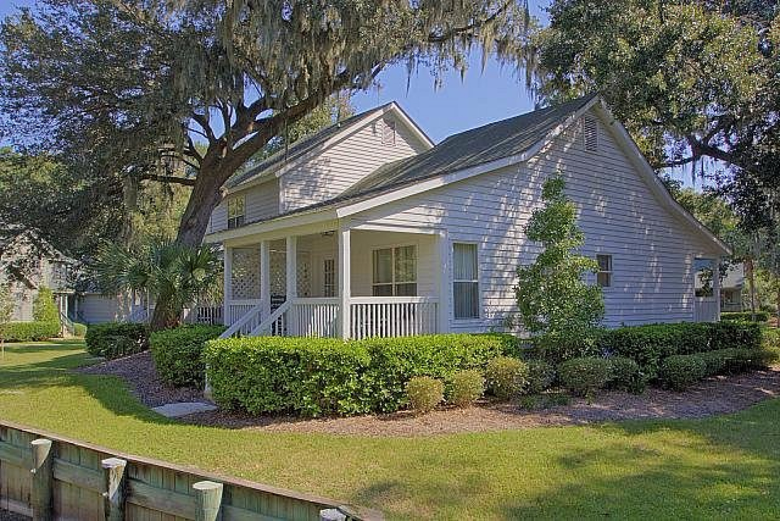 18 Valencia Rd, Hilton Head Island, South Carolina, ,Resorts (Great Deals),For Sale,The Cottages,Valencia,1351
