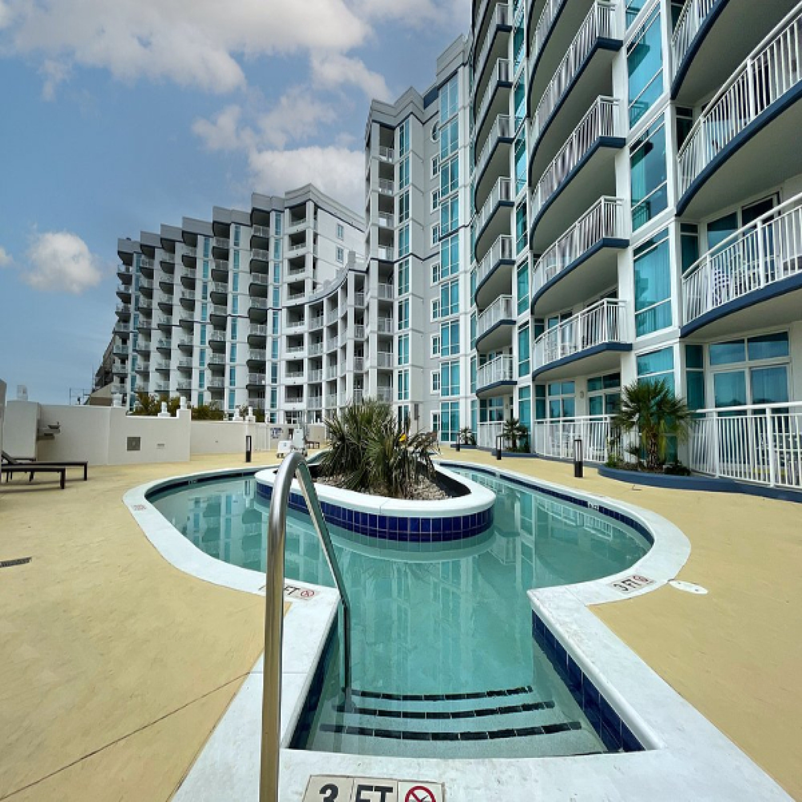 215 77th Ave N, Myrtle Beach, South Carolina, ,Resorts (Free),For Sale,77th,1399