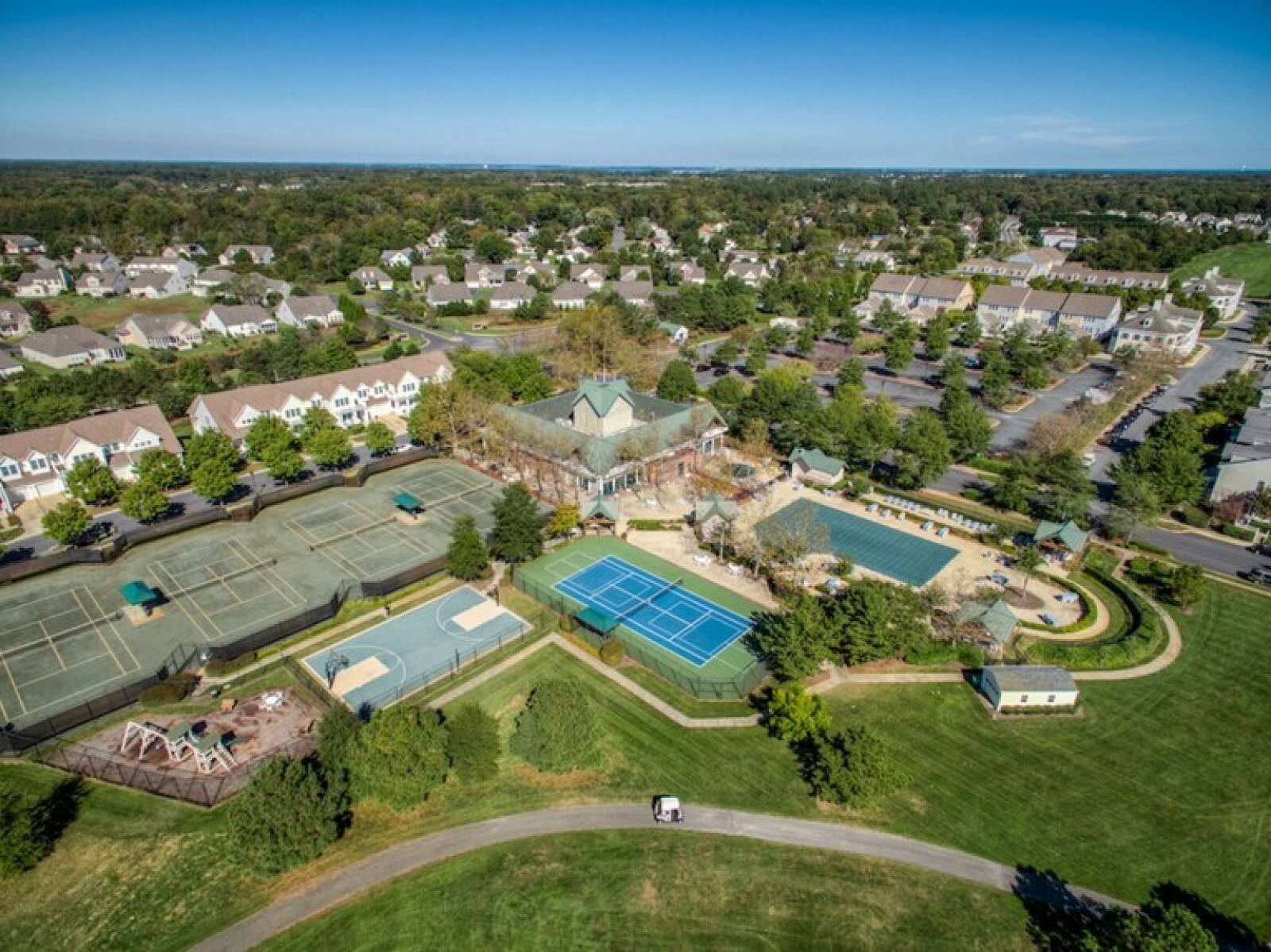 7 Clubhouse Dr, Delaware, ,Resorts (Free),For Sale,Clubhouse,1534