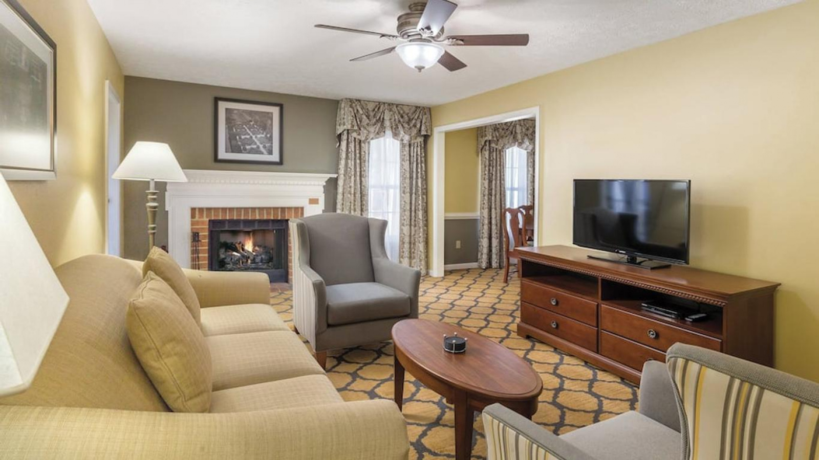220 House Of Burgess Way, Williamsburg, Virginia, ,Resorts (Free),For Sale,House Of Burgess,1537