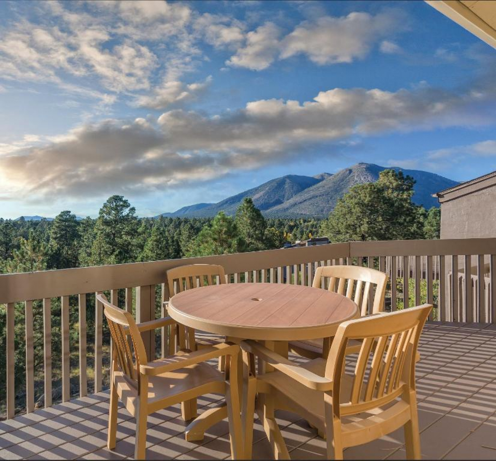 1900 North Country Club drive, Flagstaff, Arizona, ,Resorts (Free),For Sale,North Country Club,1551