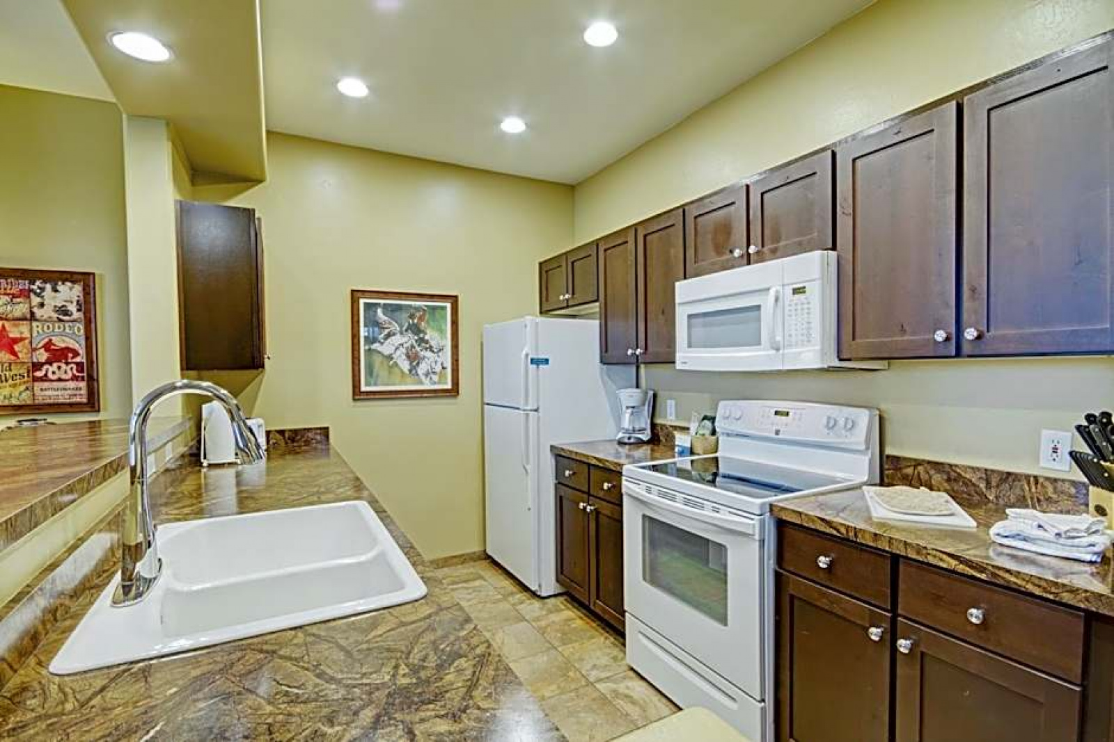 2361 Bison Ranch Trail Road, Overgaard, Arizona, ,Resorts (Free),For Sale,Bison Ranch Trail,1568