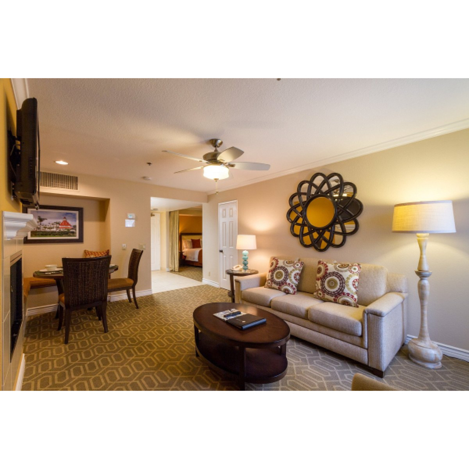 1415 Orange Ave, Coronado, California, 1 Bedroom Bedrooms, ,Resorts (Free),For Sale,Coronado Beach Resort,Orange,1057