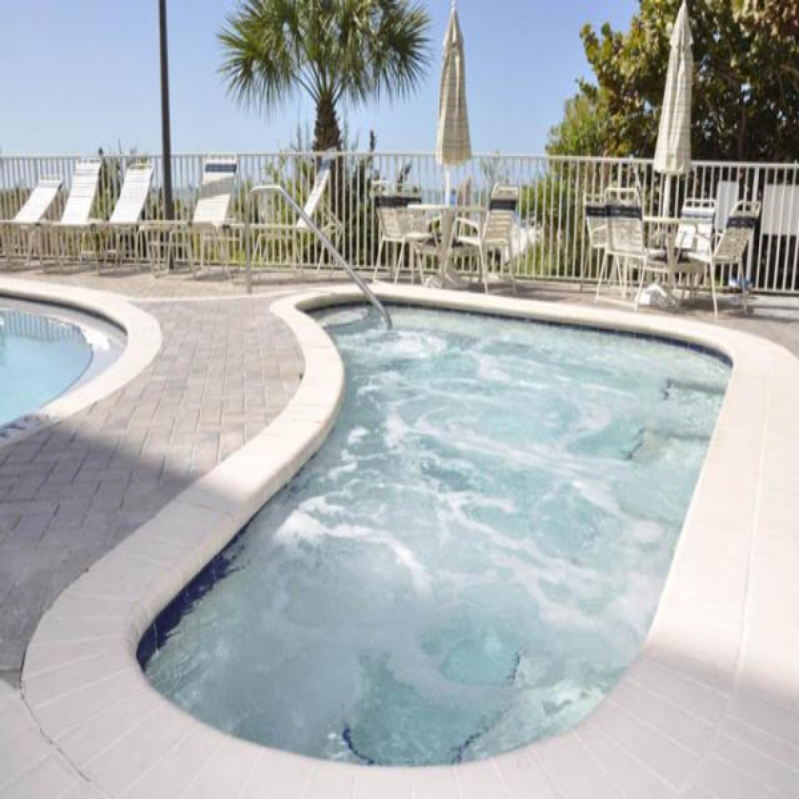 19508 Gulf Blvd, Indian Rocks Beach, Florida, 2 Bedrooms Bedrooms, ,Resorts (Free),For Sale,Gulf,1067